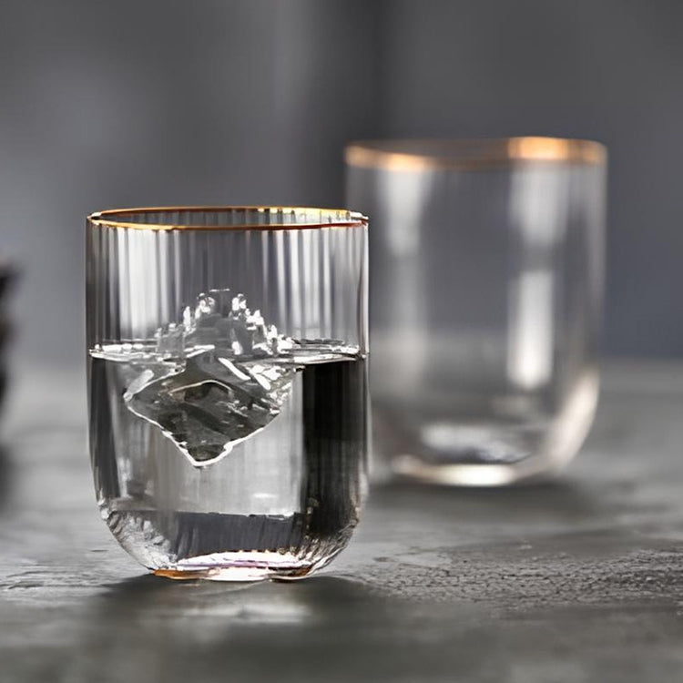 Boite de 4 verres à eau en verre de 35cl Palermo Gold Lyngby